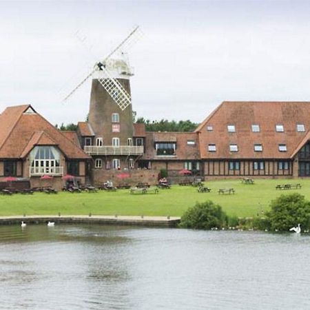 Premier Inn Milton Keynes South Bagian luar foto